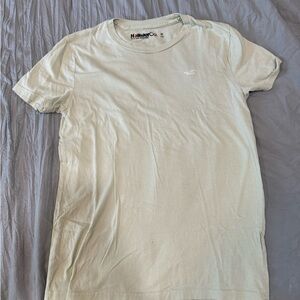 Hollister Unisex T Short size extra small